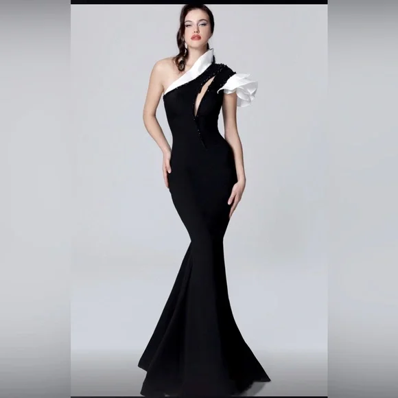 Fouad Sarkis | Dresses | Fouad Sarkis Asymmetrical Sheath Gown | Poshmark